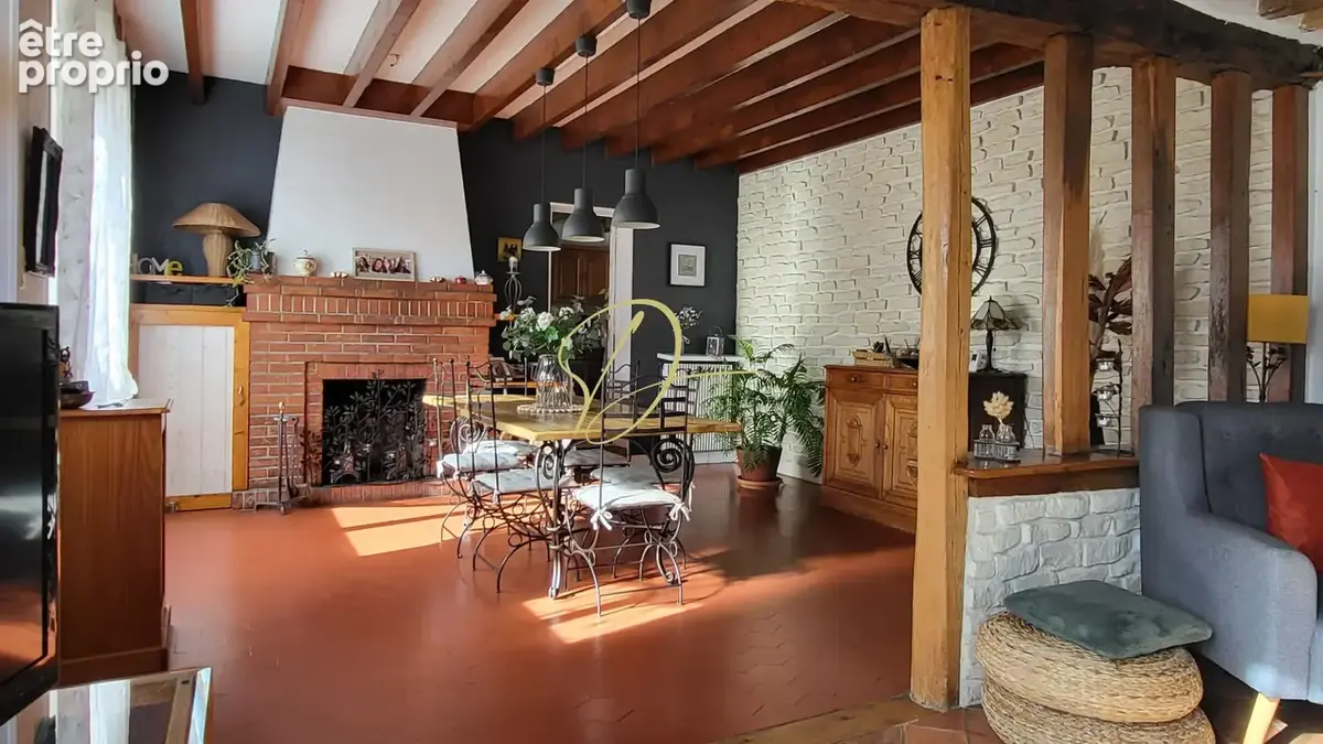 Maison ancienne 149 m² + dépendances - photo 1