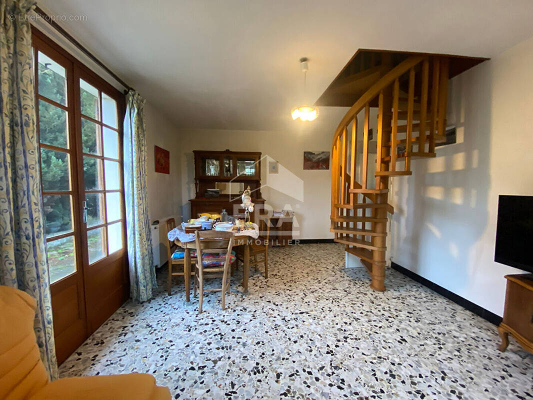 Maison à COUDRAY-AU-PERCHE