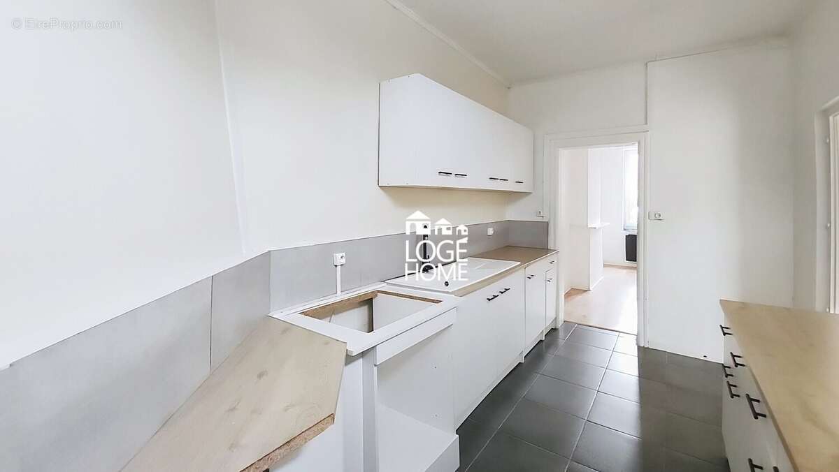 Cuisine aménagée - Maison à DOURGES