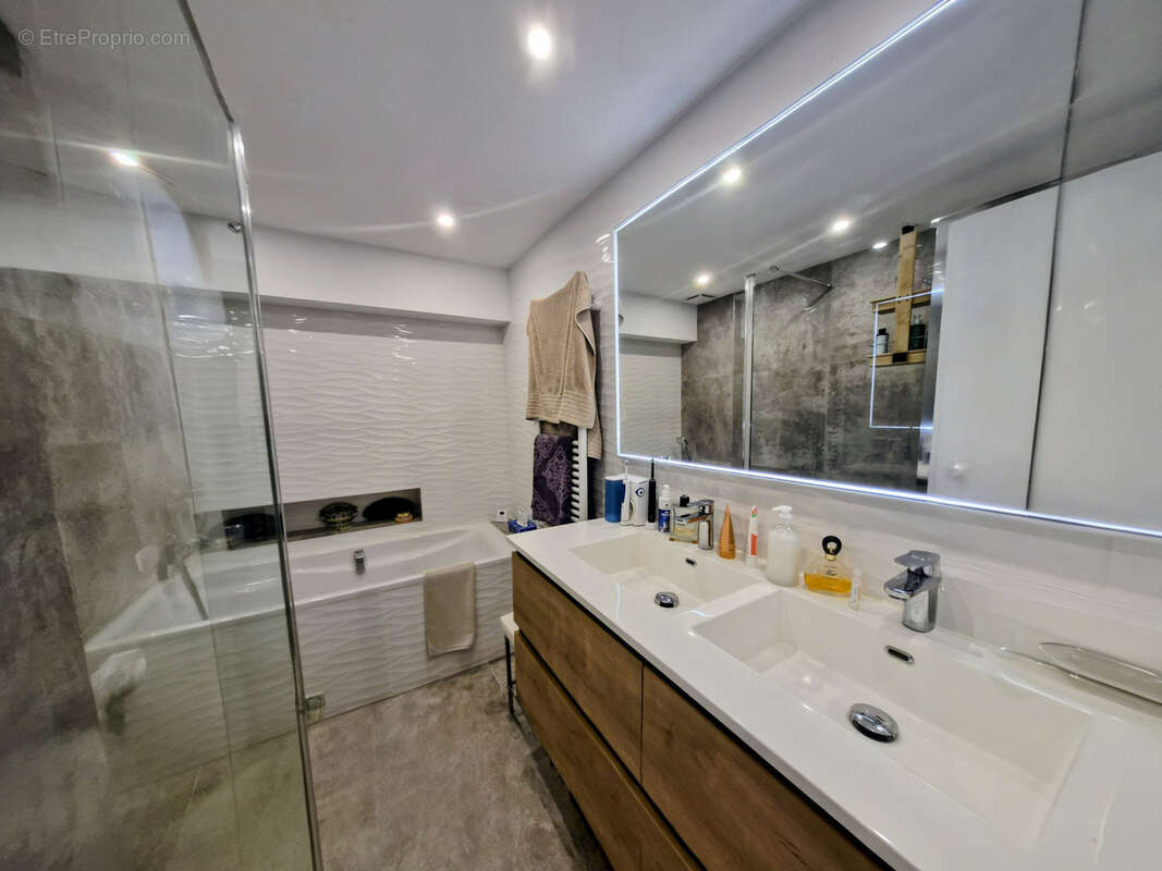 Appartement à HYERES