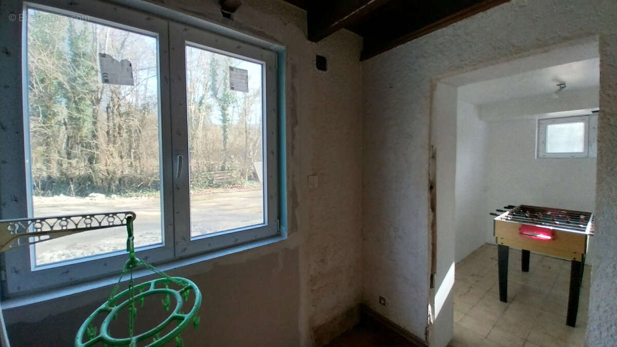 Maison à CHATEAU-L'EVEQUE