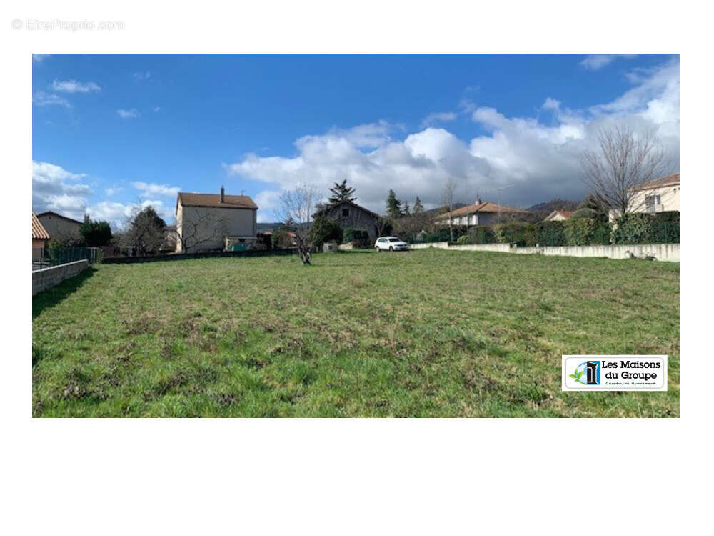 Terrain à ROIFFIEUX
