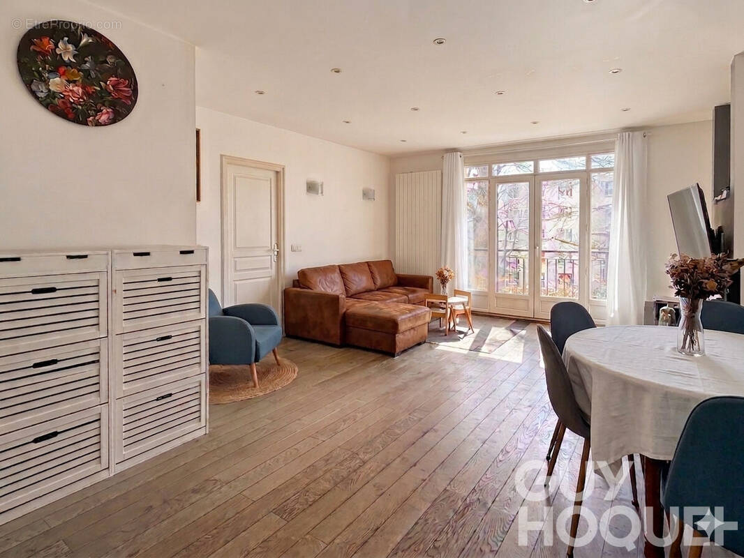 Appartement à VERSAILLES