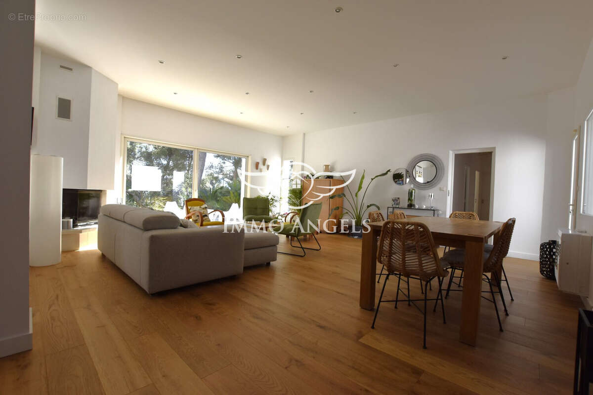 Maison à MARSEILLE-9E