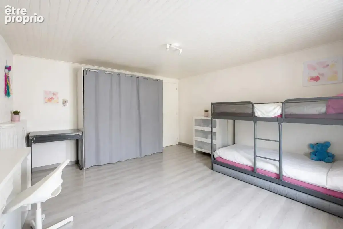Maison de 7 pièces de 148 m² à Villefranche-sur-Saône - photo 12