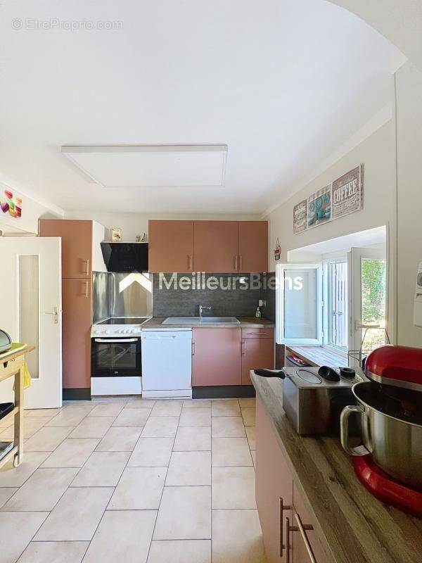 EXCLUSIVITE / Sud Ardèche  - Les Vans : Maison en pierres avec dépendance et Vue - photo 4