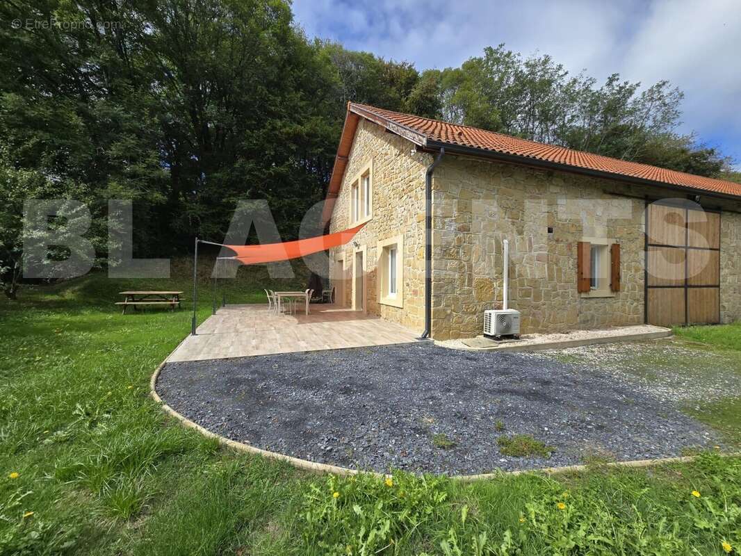 Exterieur M1 - Maison à SIMACOURBE