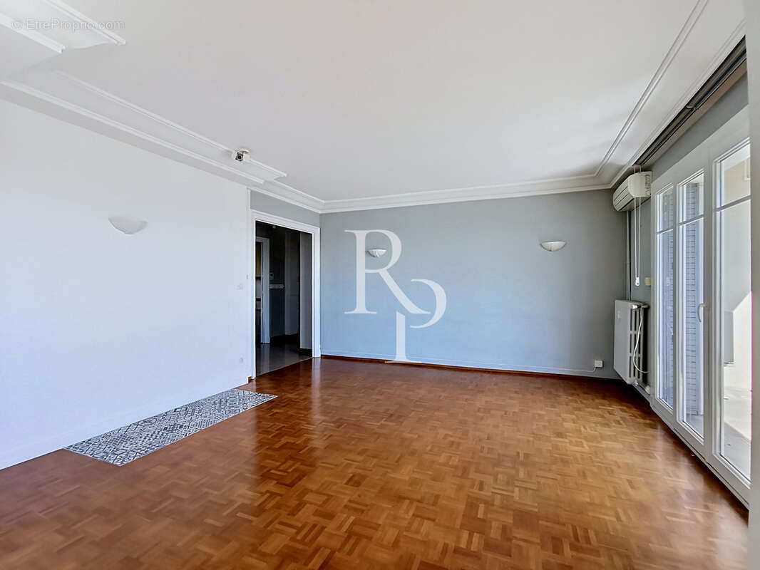 Appartement à LA MULATIERE