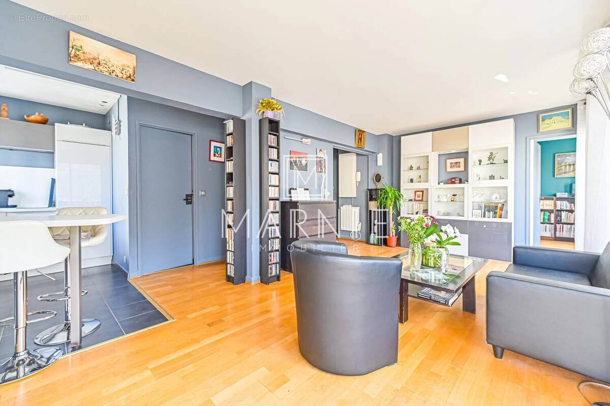 Appartement à PARIS-15E
