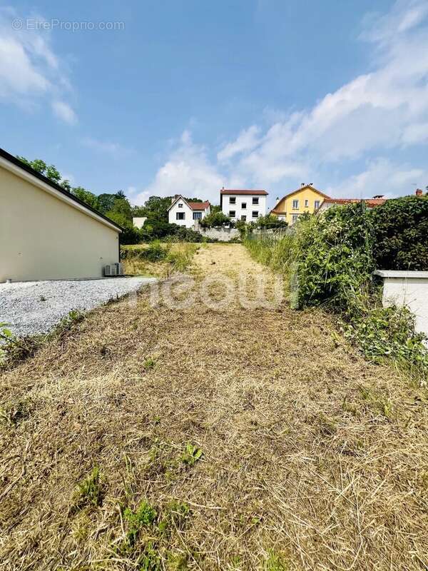 Terrain à CHATELGUYON