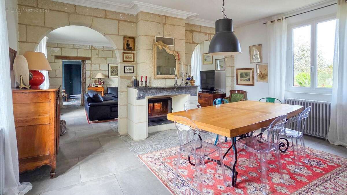 Photo 2 - Maison à VARENNES-SUR-LOIRE