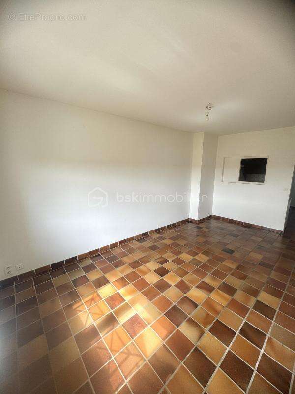 Maison de ville traversante  à Roquelaure – Idéal investissement ou premier achat - photo 3
