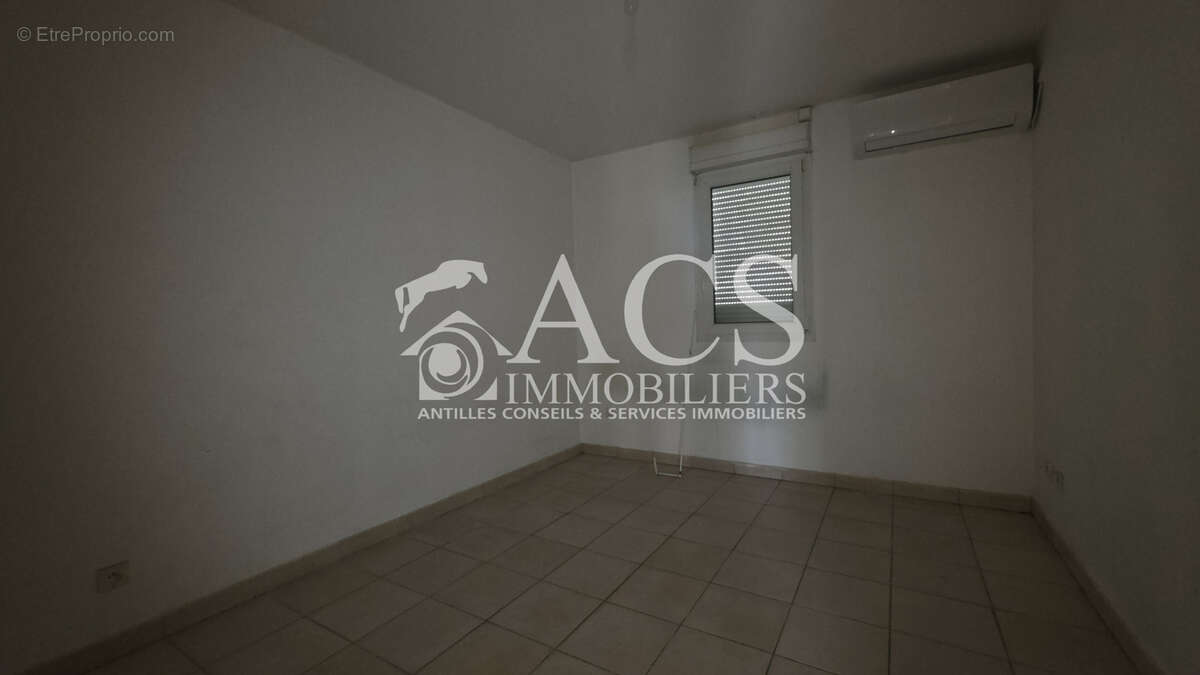 À vendre : Bel appartement T3 avec vue mer dans résidence sécurisée aux TROIS-ILETS - photo 5