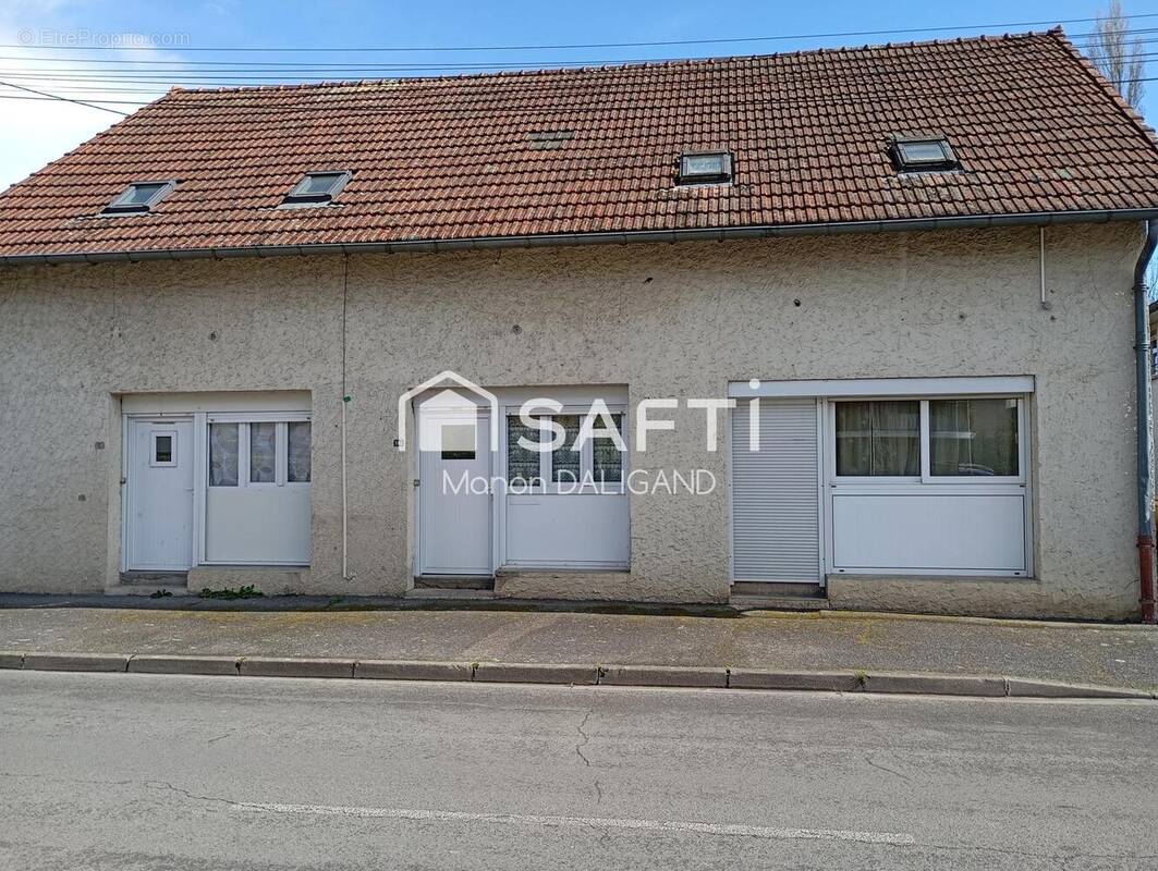 Photo 1 - Appartement à DOMPIERRE-SUR-BESBRE