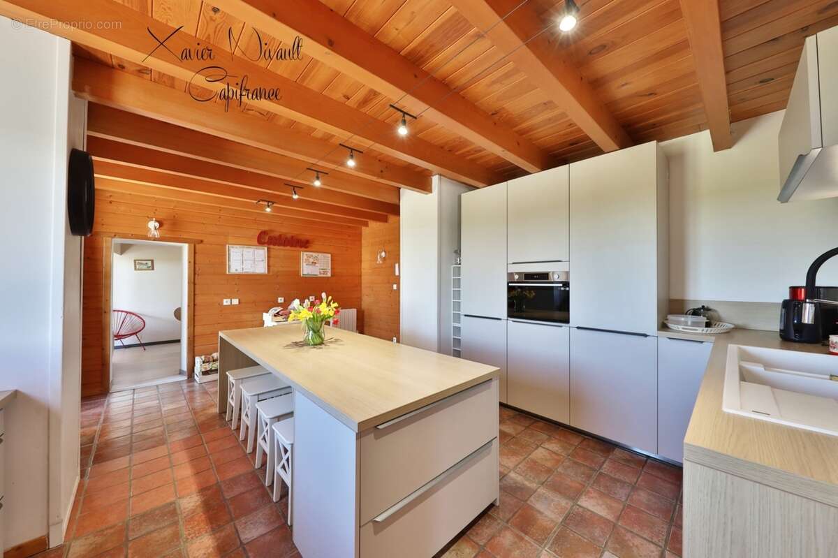 Maison à vendre 11 pièces proche de SAINT AMOUR (39) - photo 4