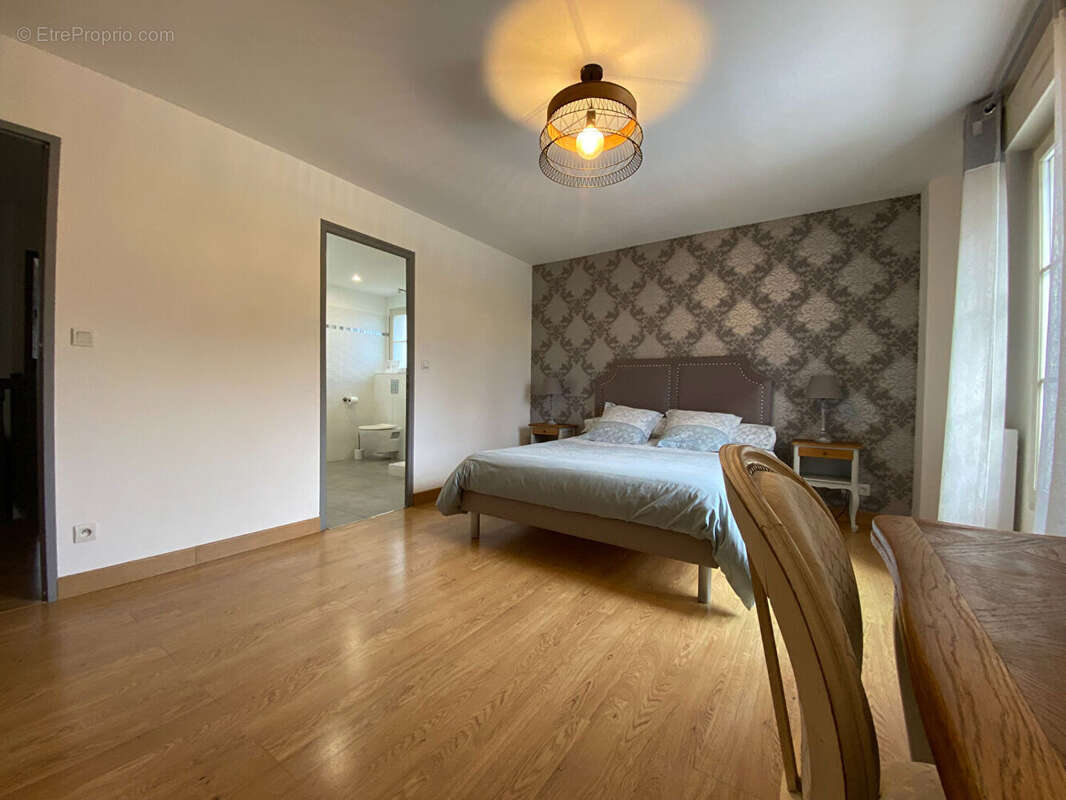 Maison à FAREMOUTIERS