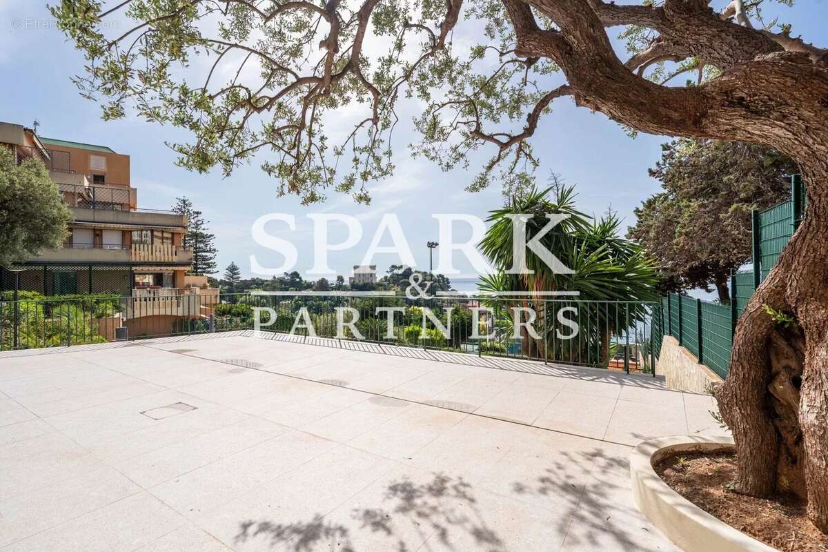 Appartement à ROQUEBRUNE-CAP-MARTIN