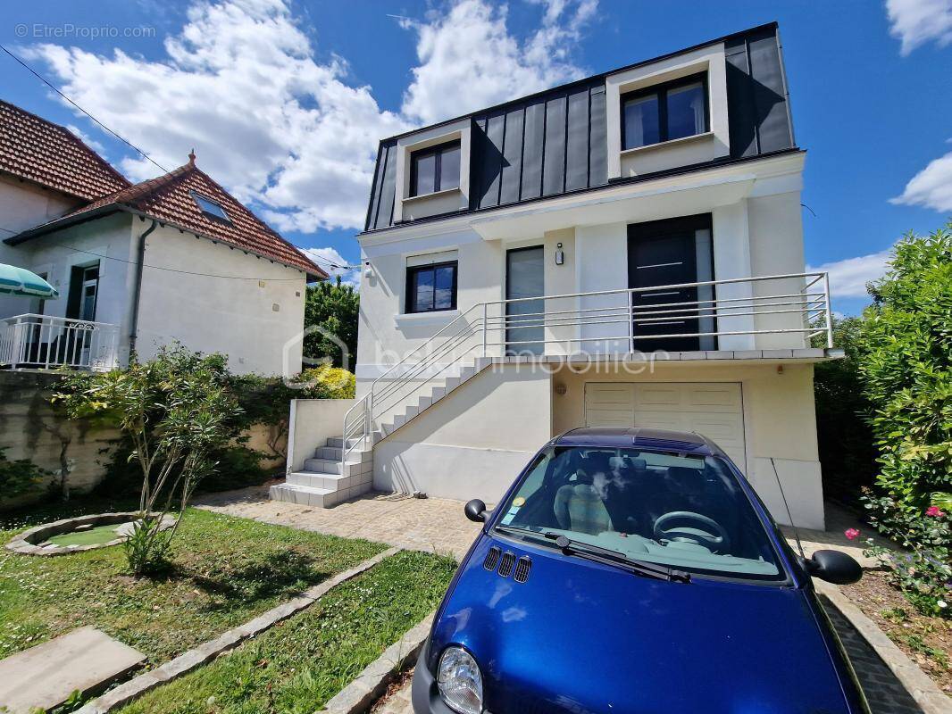 Maison à GOURNAY-SUR-MARNE