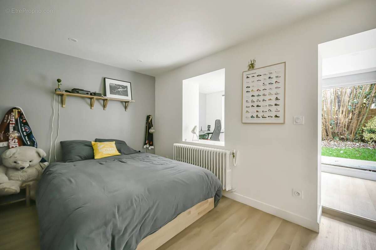 Appartement à SURESNES