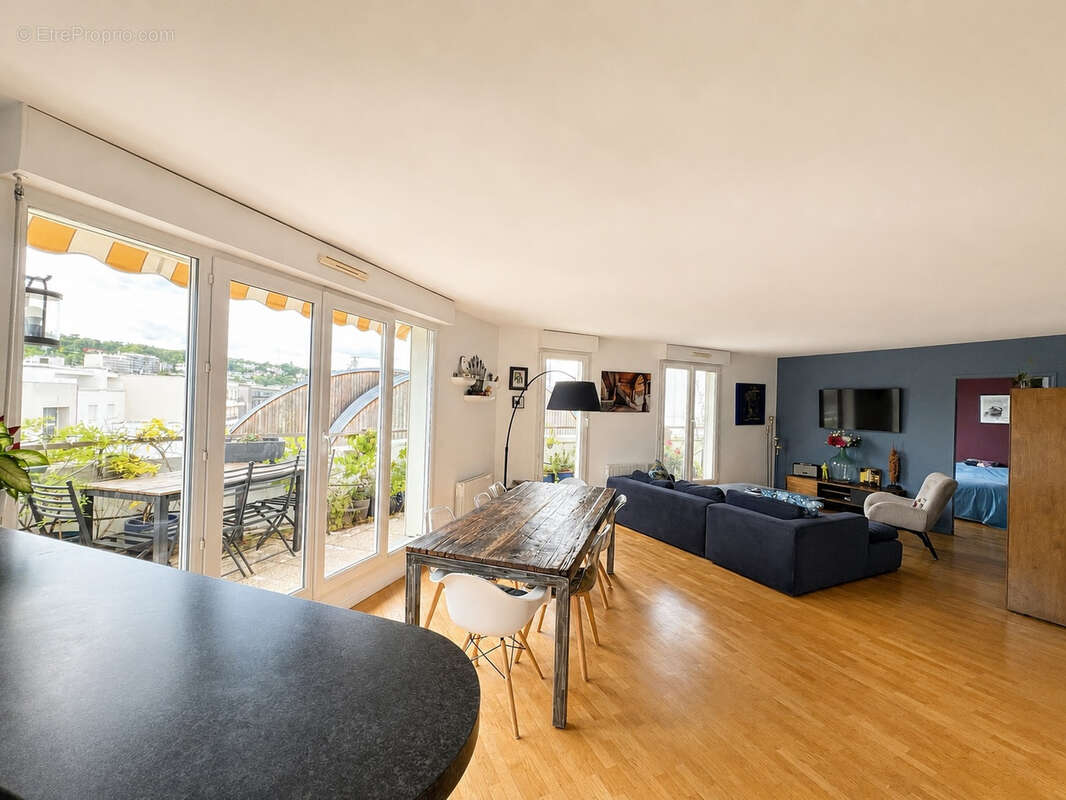Appartement à ISSY-LES-MOULINEAUX