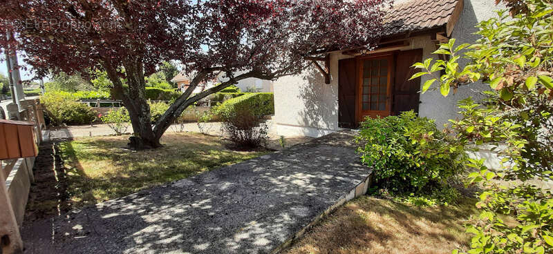 Maison à GUEUGNON