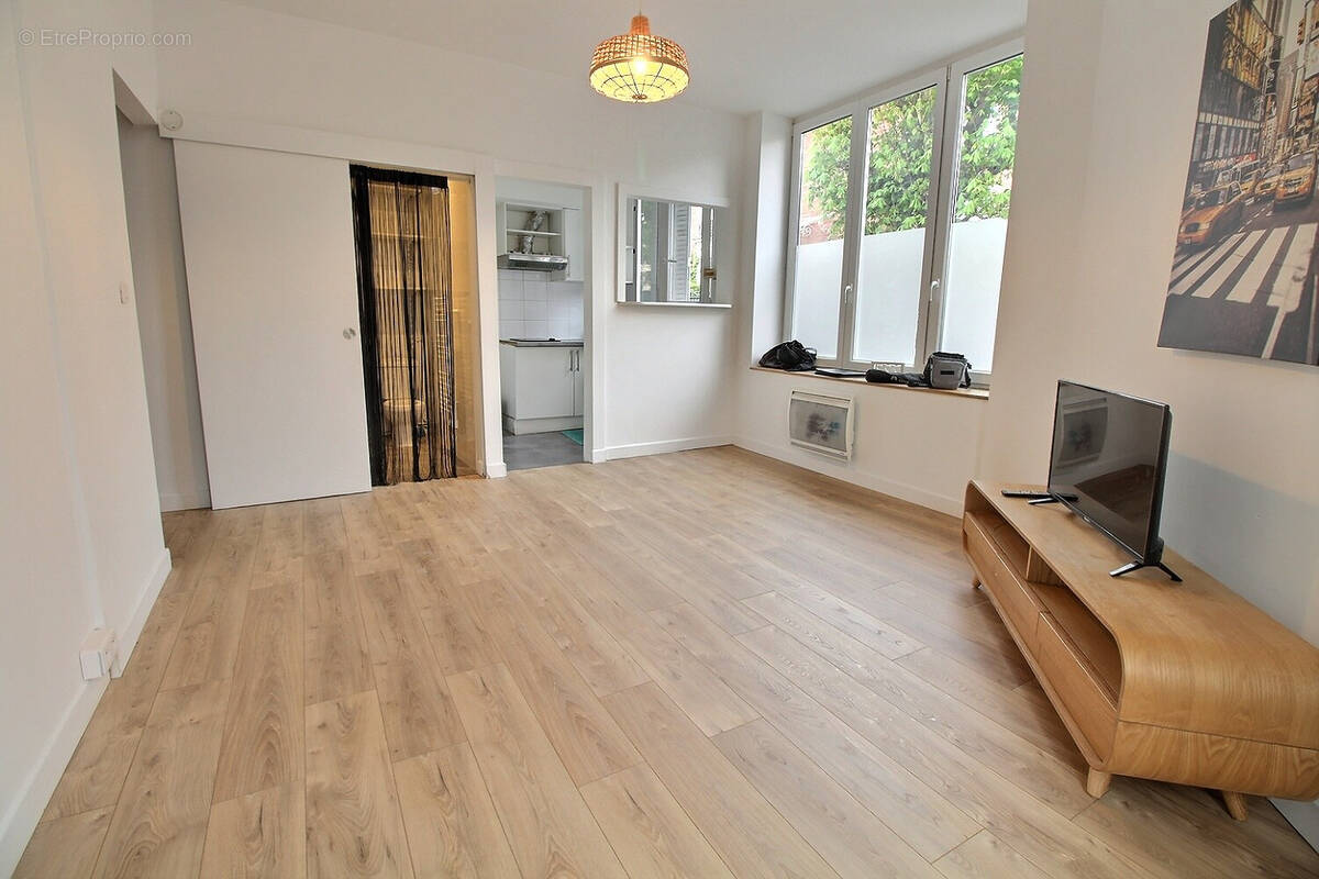 Appartement à COLOMBES