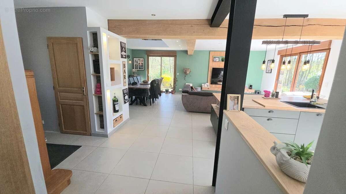 Maison à HOUDAN