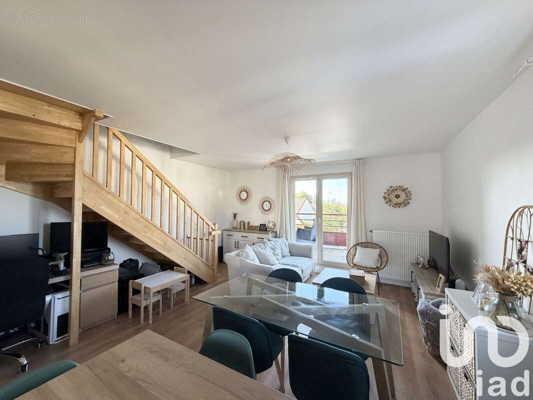 Photo 3 - Appartement à VERT-LE-GRAND