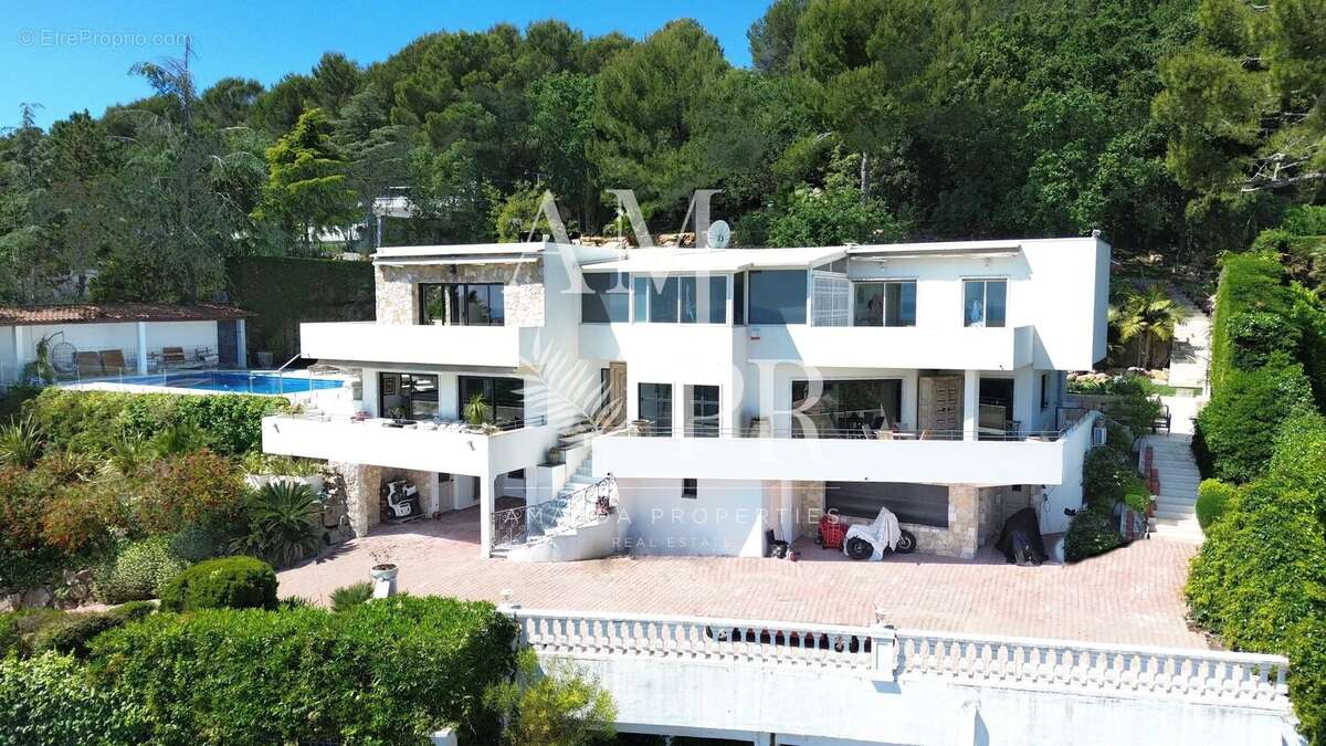 Maison à VALLAURIS