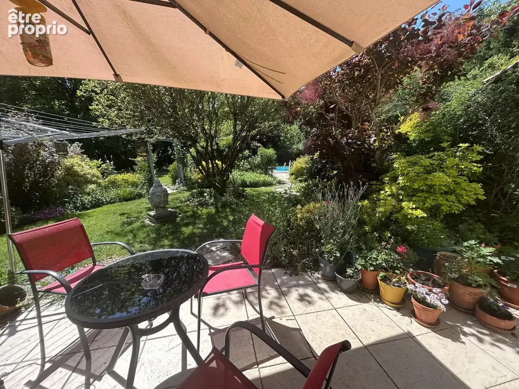 Ensemble immobilier avec deux gites - piscine - photo 25