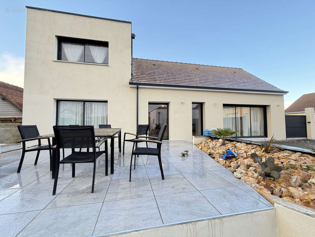 Maison à BRETTE-LES-PINS