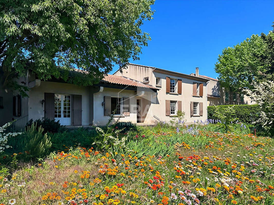 Maison à CHATEAURENARD