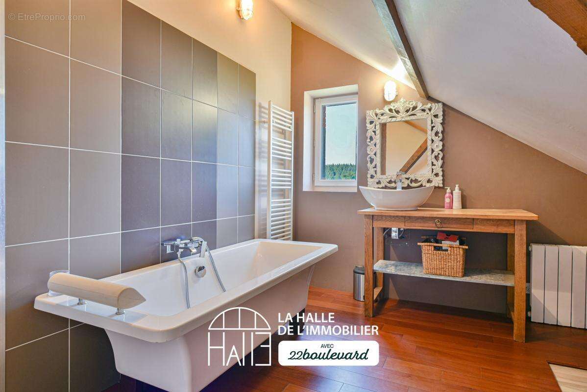 Maison 143 m² à Le Palais-Sur-Vienne  - photo 10