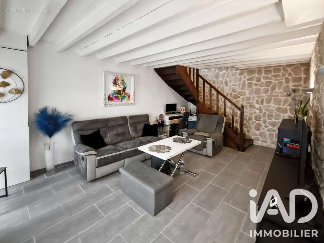 Maison 75 m² à Moussy-Le-Vieux  - photo 2