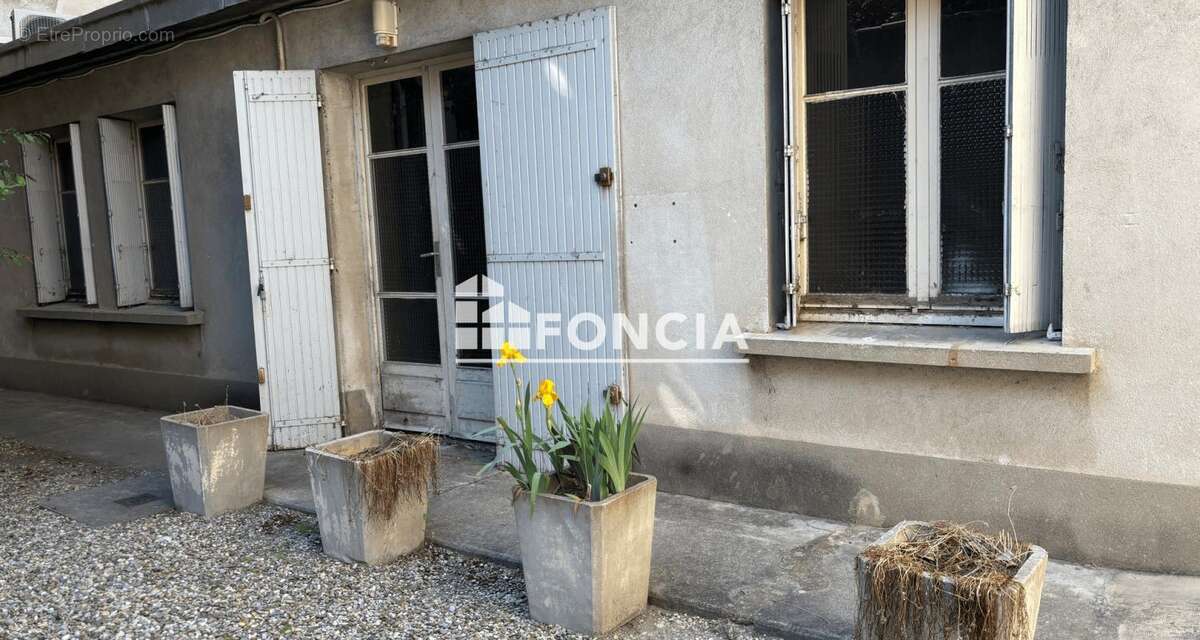 Avignon Saint-Ruf – Local professionnel de 54 m², idéal professions libérales - photo 2
