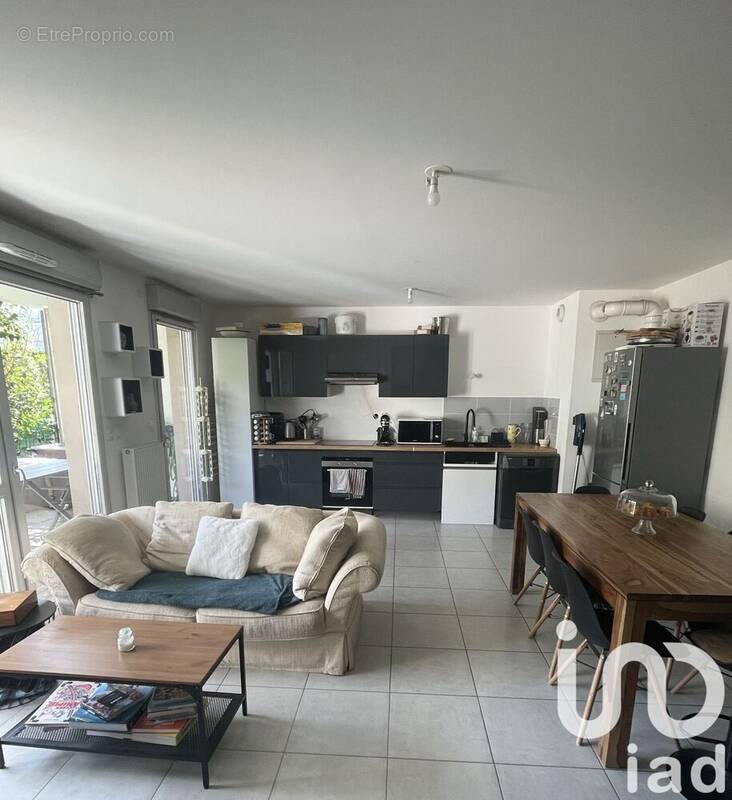 Photo 1 - Appartement à LENTILLY