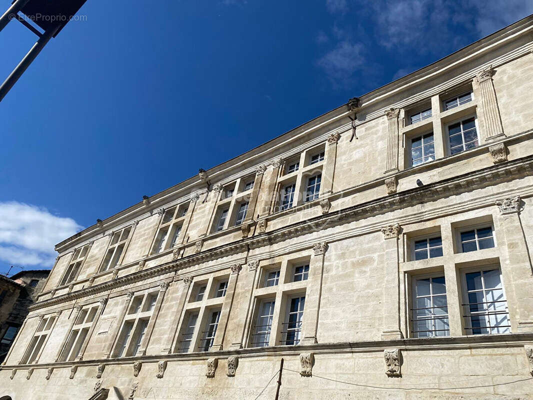 Appartement à BEAUCAIRE