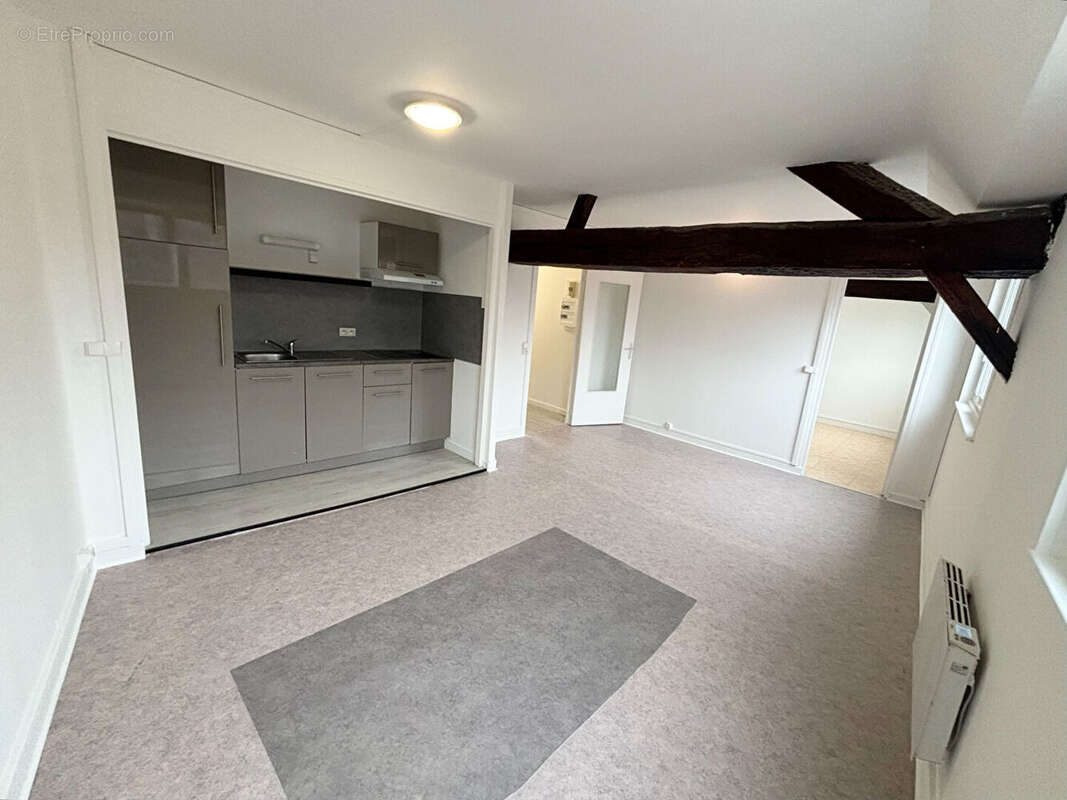 Appartement à GUISE