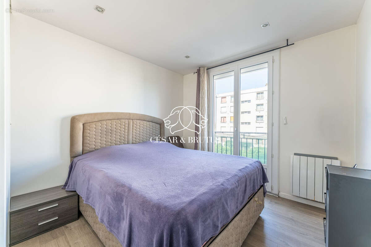 Appartement à DECINES-CHARPIEU