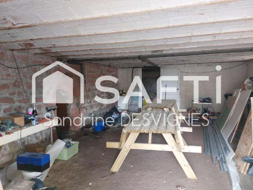 Maison 120 m² à Saint-Symphorien-De-Marmagne  - photo 7