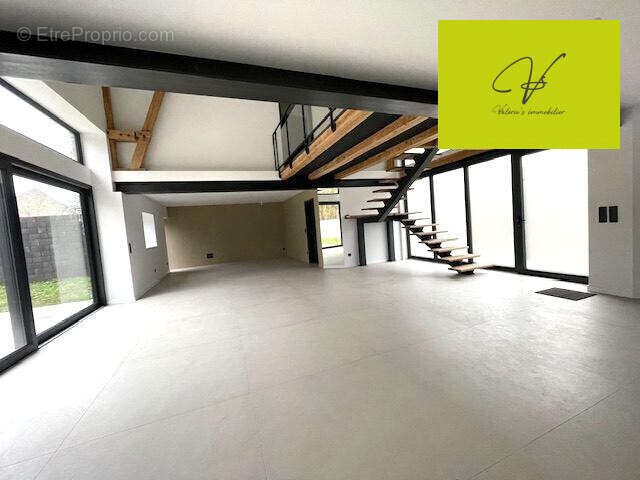 Maison à WOELFLING-LES-SARREGUEMINES