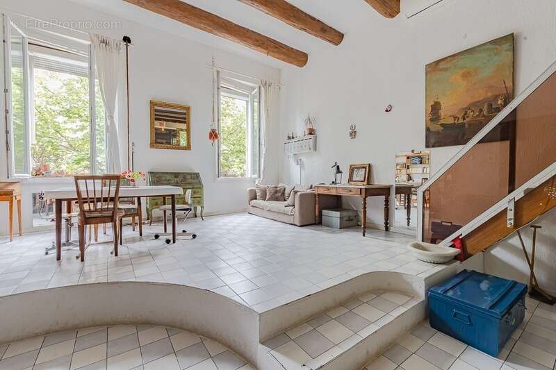 Marseille 1er – Place aux Huiles- Appartement de caractère de 111 m² au cœur du Vieux-Port - photo 4