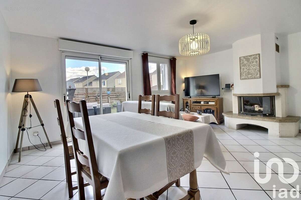 Photo 3 - Maison à VIGNEUX-SUR-SEINE