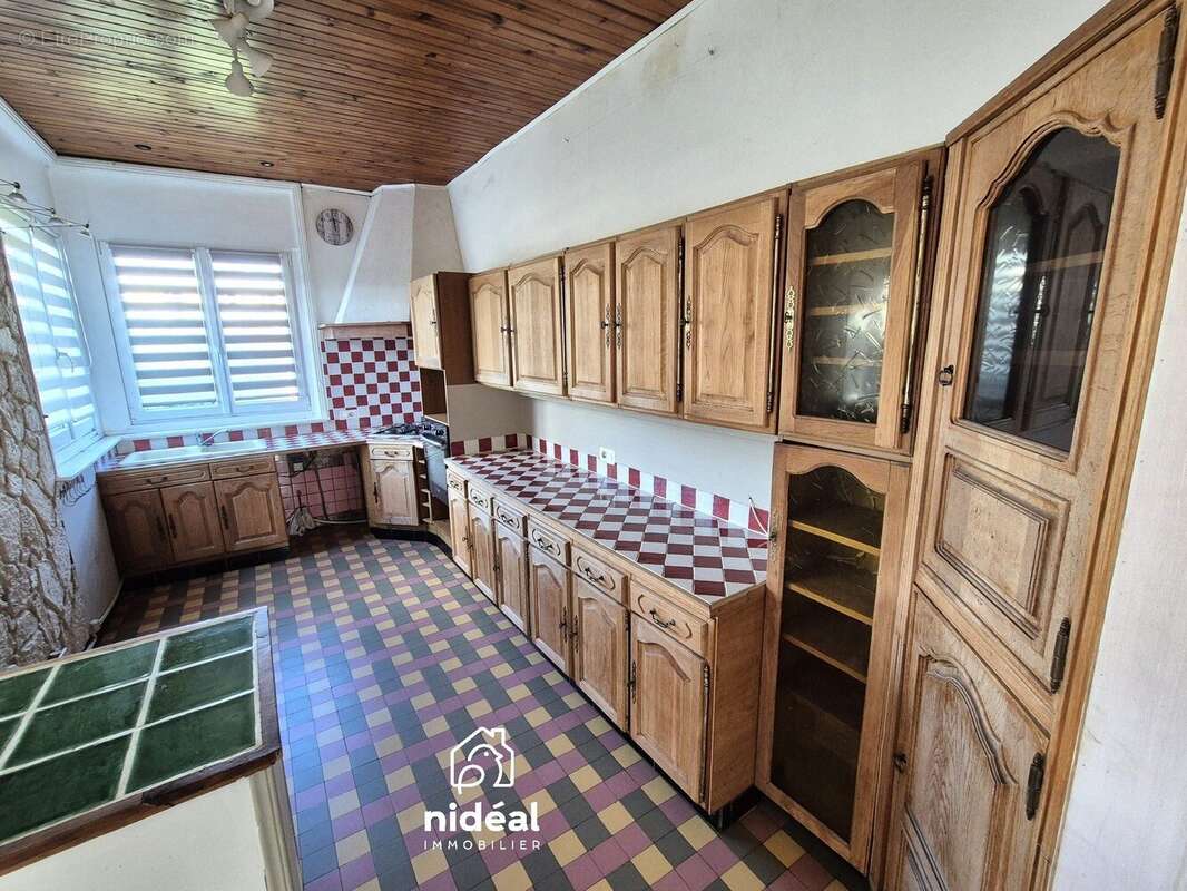 Maison à AULNOYE-AYMERIES