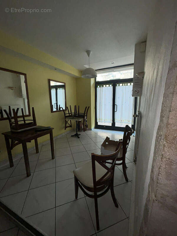 Commerce à NUITS-SAINT-GEORGES