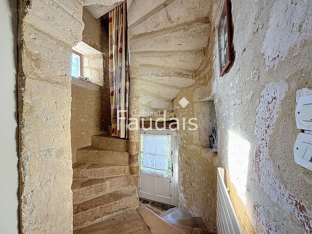 Maison à VERSAINVILLE