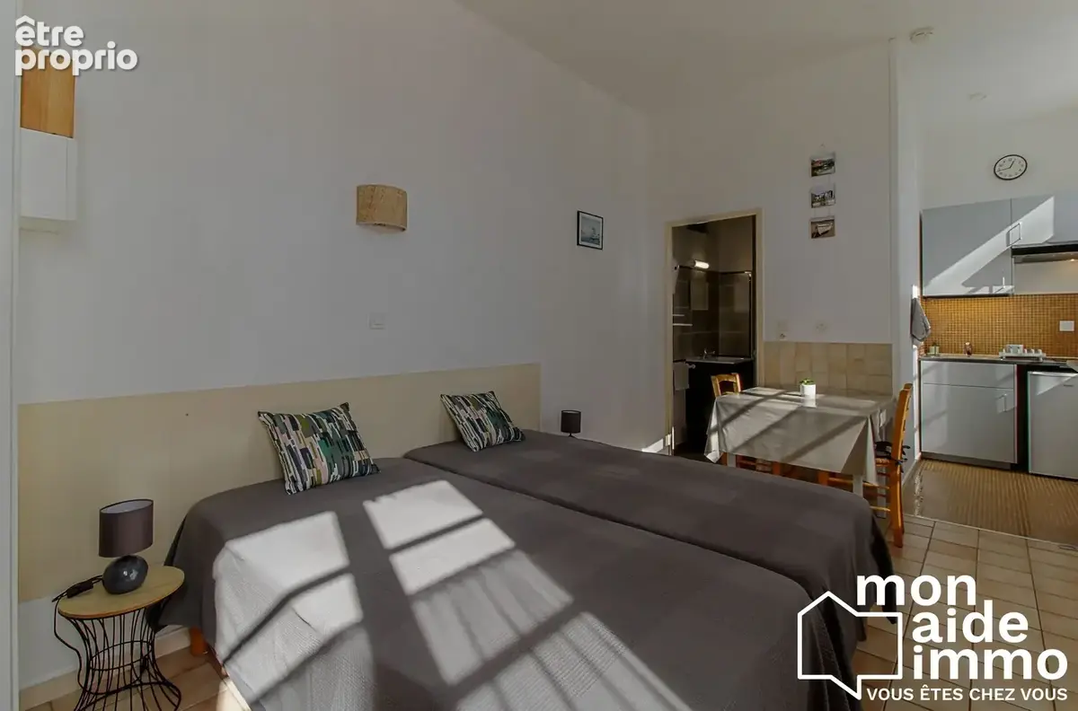 Appartement 1 pièce 22 m² à vendre à Rochefort (17300) - photo 2