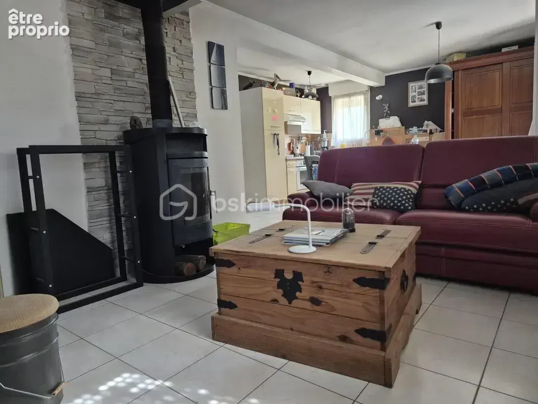 Maison de 86 m² – 3 chambres – Terrain clos de 600 m² – Garage de 40 m² – Lanhelin (Mesnil-Roc'h) - photo 6