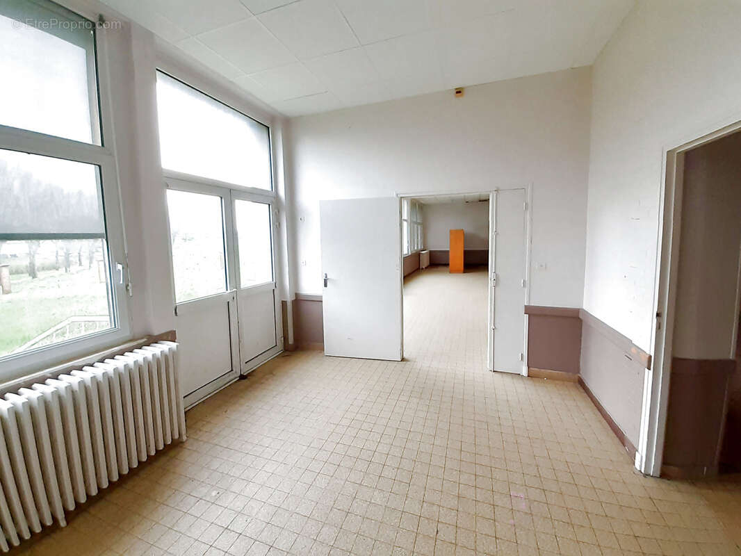 Appartement à YZEURE