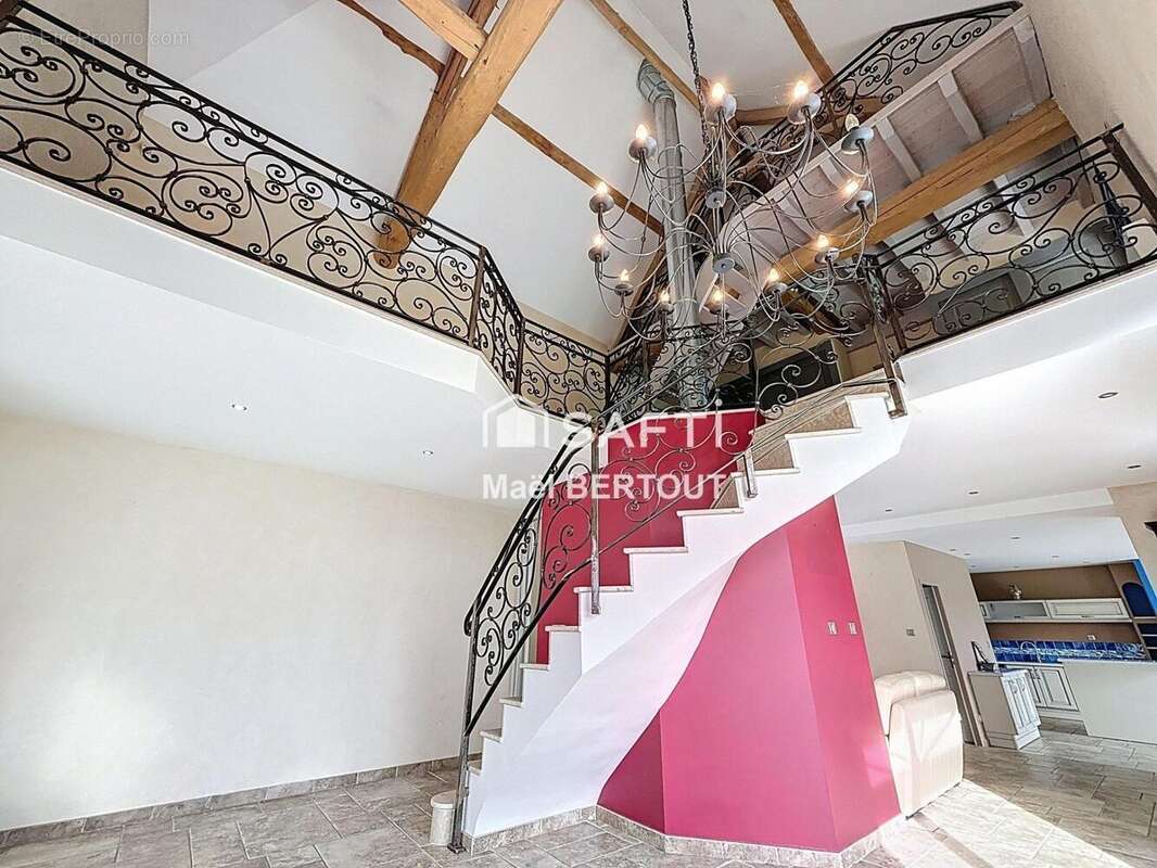 Photo 2 - Maison à VEYRINS-THUELLIN